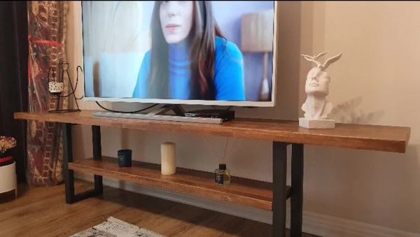 Metal Ayaklı 2 Raflı Tv Ünitesi