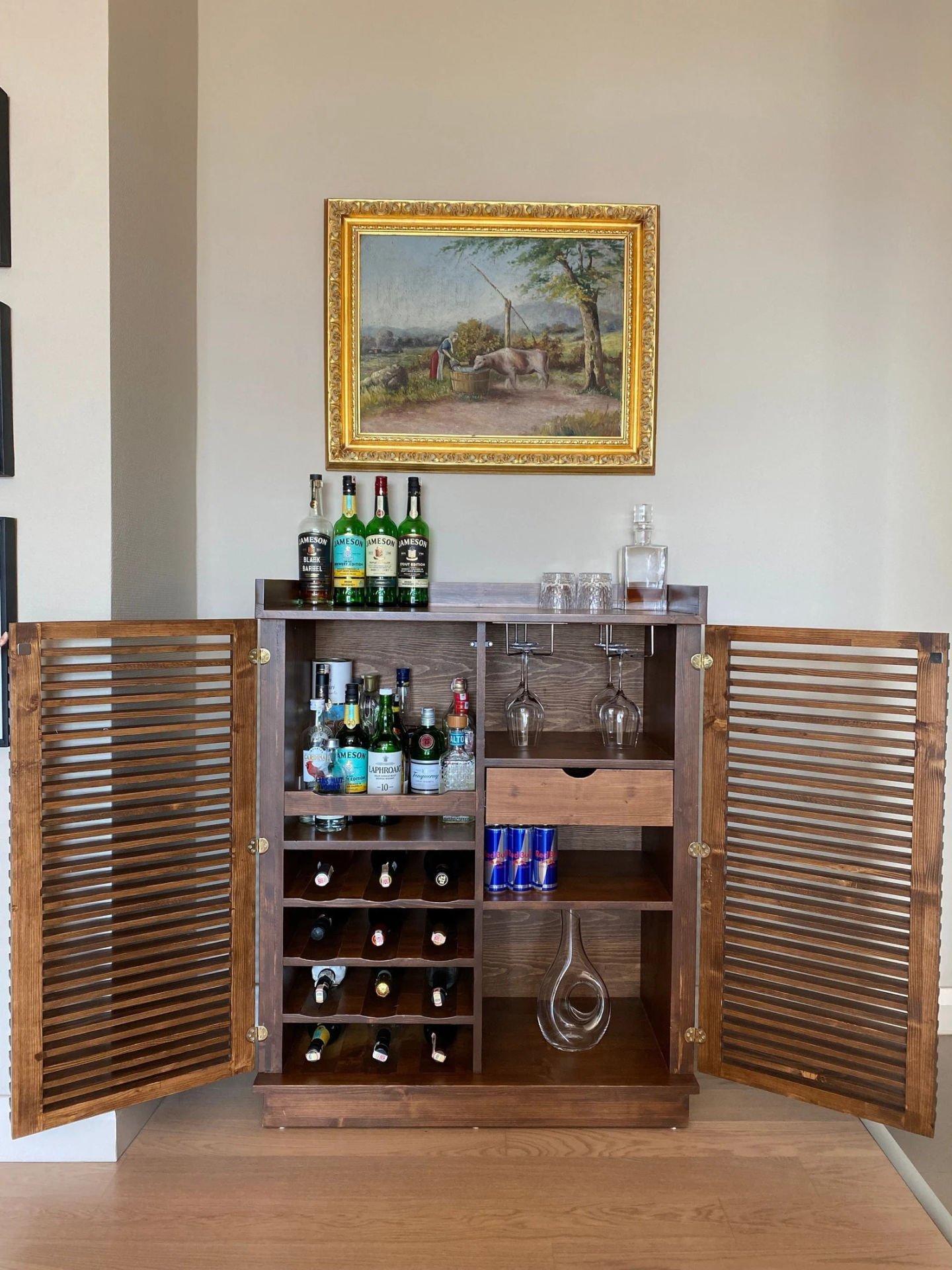 Izgara Kapaklı Şaraplık, Bar Dolabı