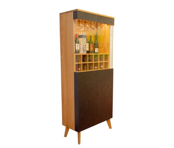 Premium Işıklı Ahşap Bar Dolabı – Vitrinli ve Fonksiyonel Tasarım